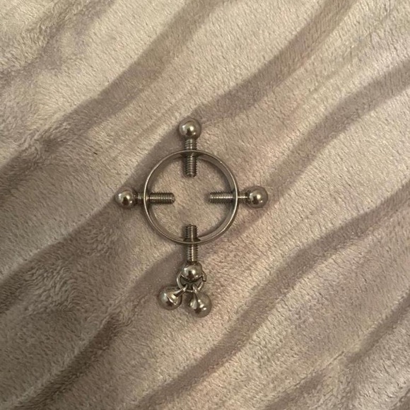 Nipple clamp - Picture 1 of 3